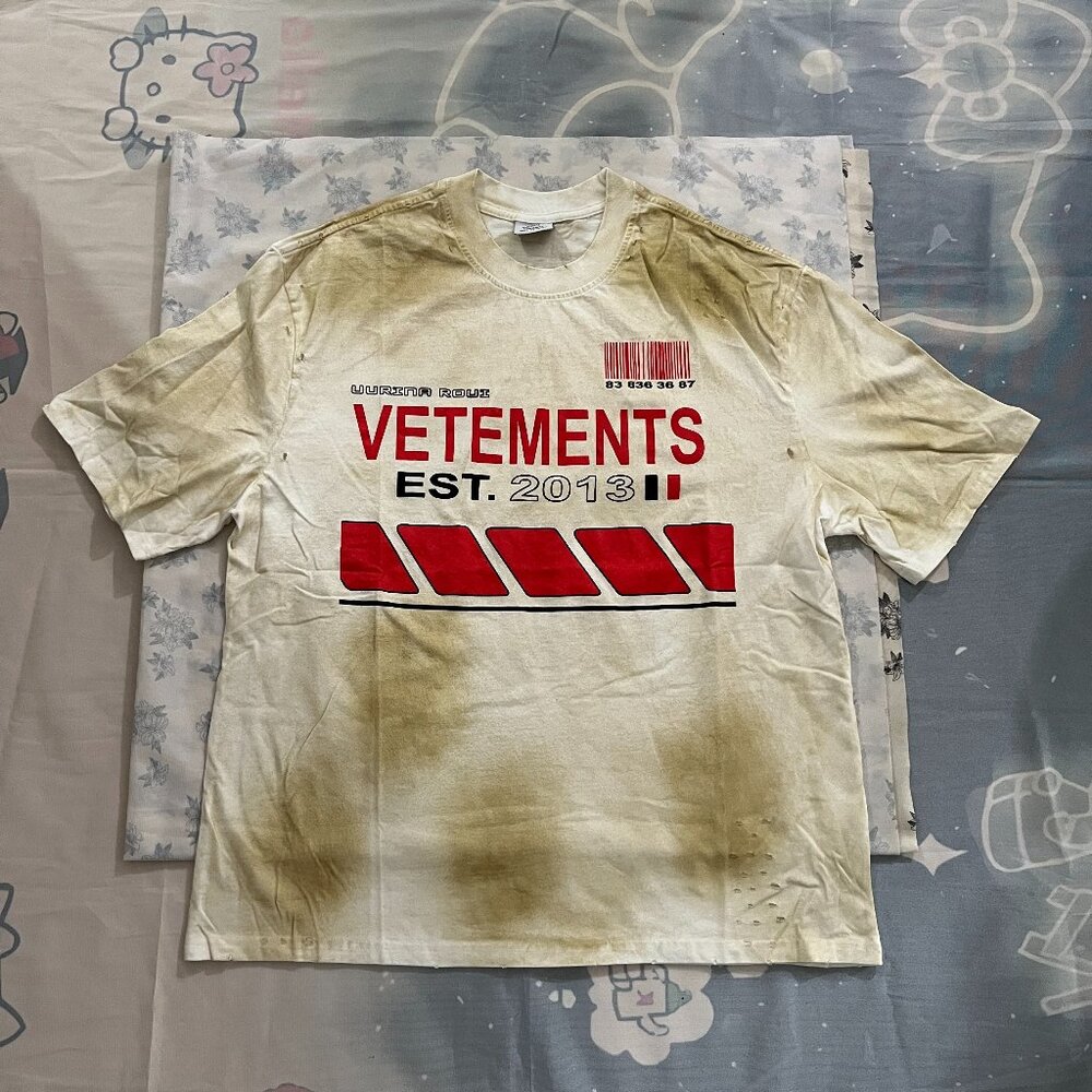 Vetements Distressed Print Short Sleeve T Shirt
